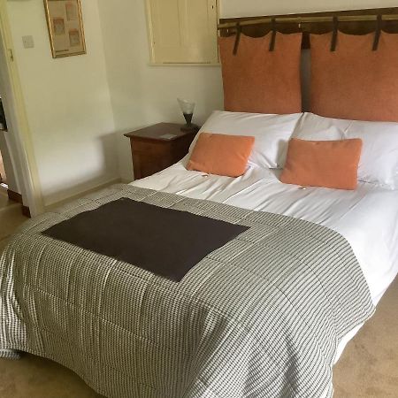 Bwthyn Cudd Bed & Breakfast Westbury  Ngoại thất bức ảnh