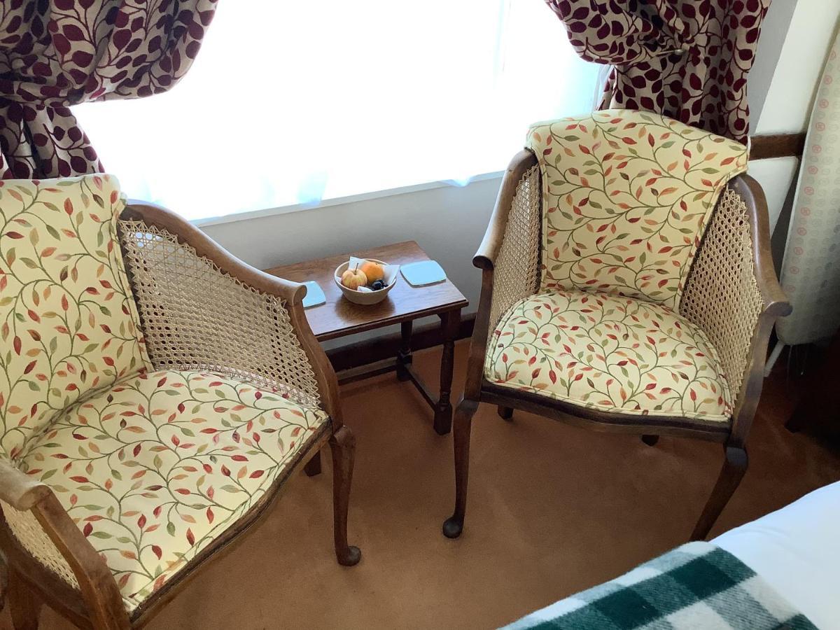 Bwthyn Cudd Bed & Breakfast Westbury  Ngoại thất bức ảnh