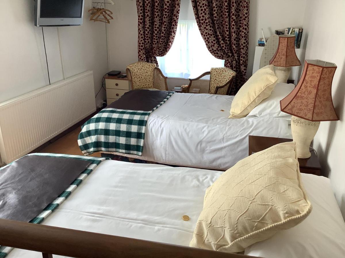 Bwthyn Cudd Bed & Breakfast Westbury  Ngoại thất bức ảnh